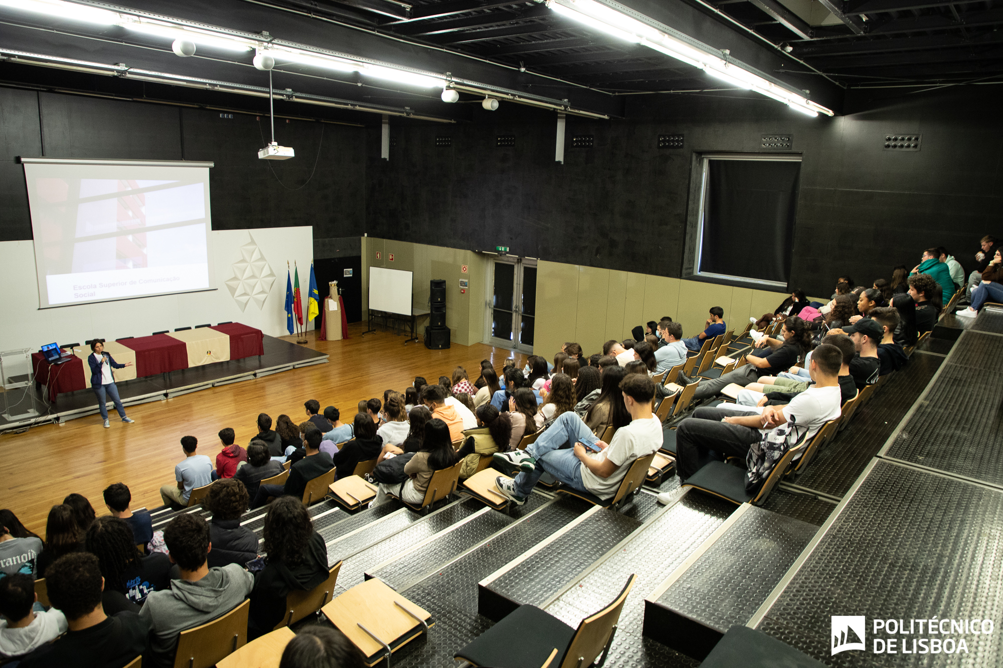 Escola Secundária D. Dinis 