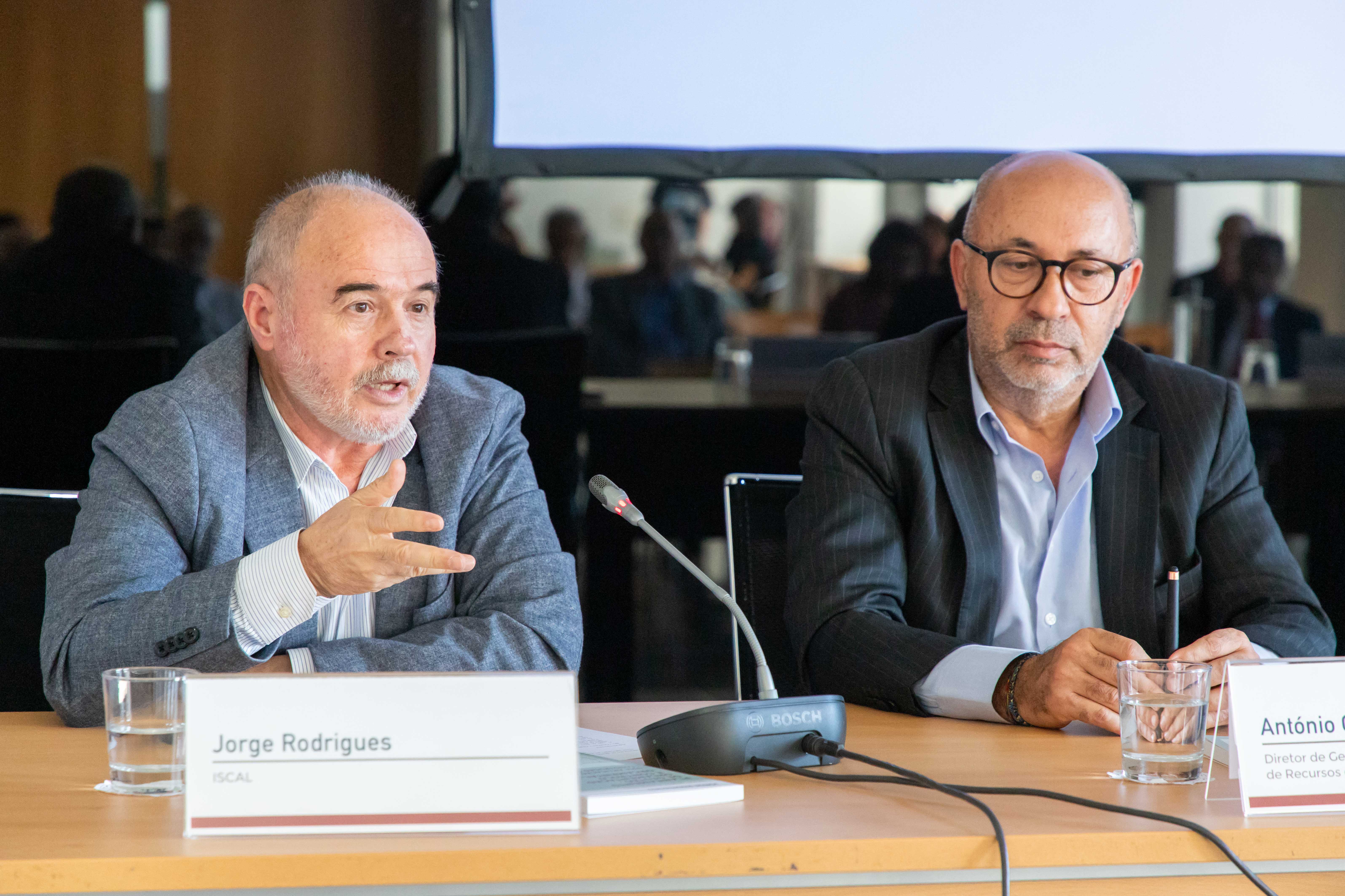 Jorge Rodrigues, autor do livro "O Planeamento de gestão, Orçamentação e Controlo Orçamental no setor da construção e obras públicas em livro"
