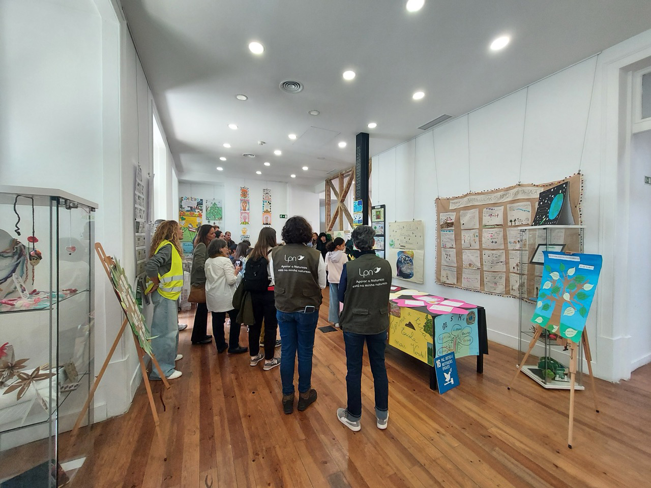 Exposição “Eco-Escolas” conta com participação da ESCS no Palácio Baldaya