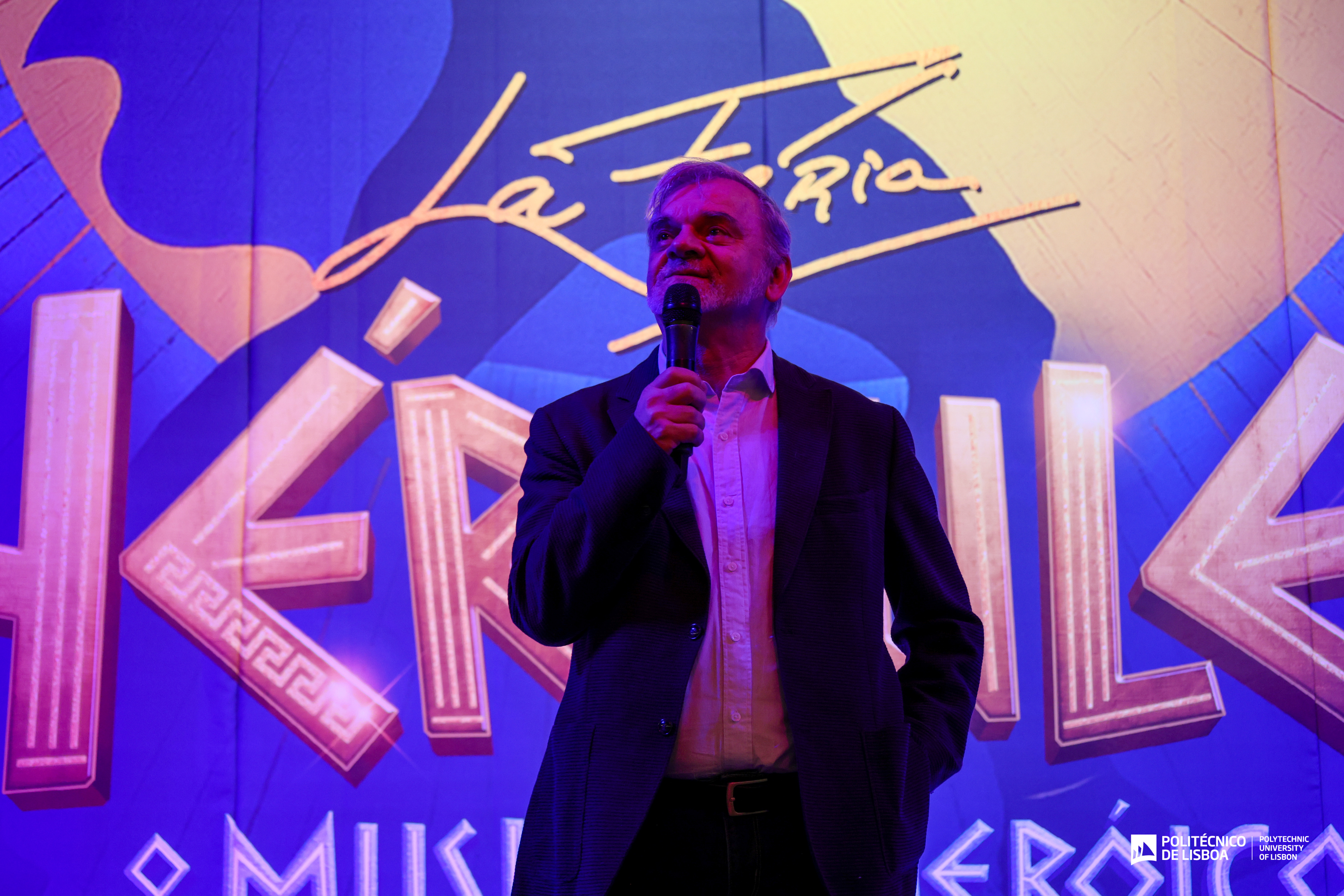 Presidente, António Belo a discursar no espetaculo "Hercules"