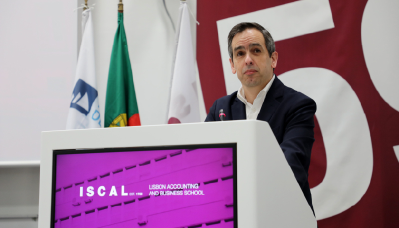Pedro Pinheiro reeleito para novo mandato como Presidente do ISCAL