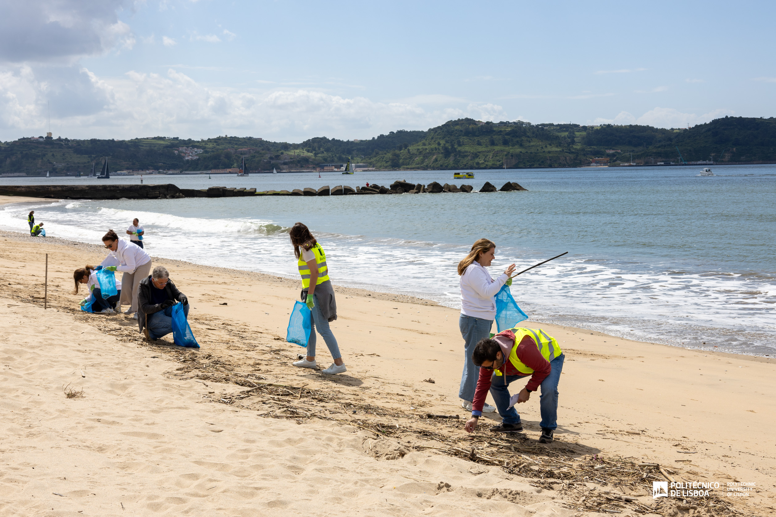 Clean Beach IPL na Praia de Algés