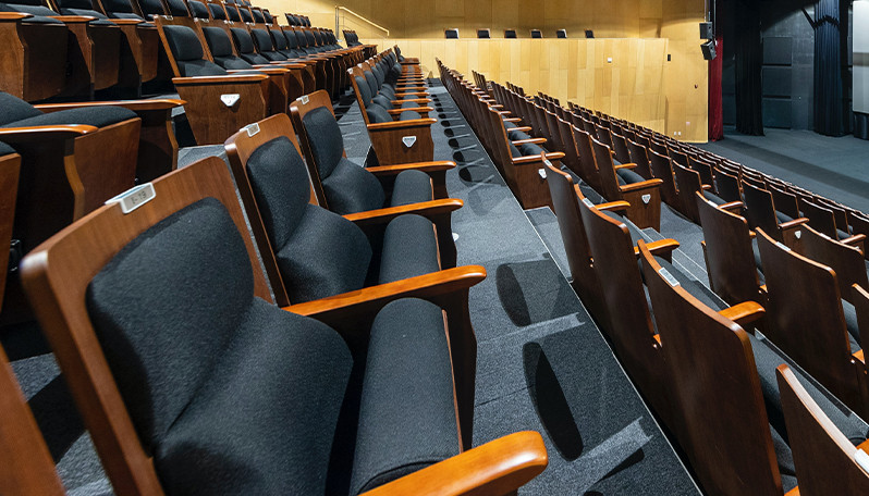 Seminário de Física - Aplicações ópticas de cristais líquidos