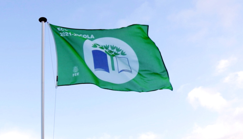 ESCS hasteia terceira Bandeira Verde